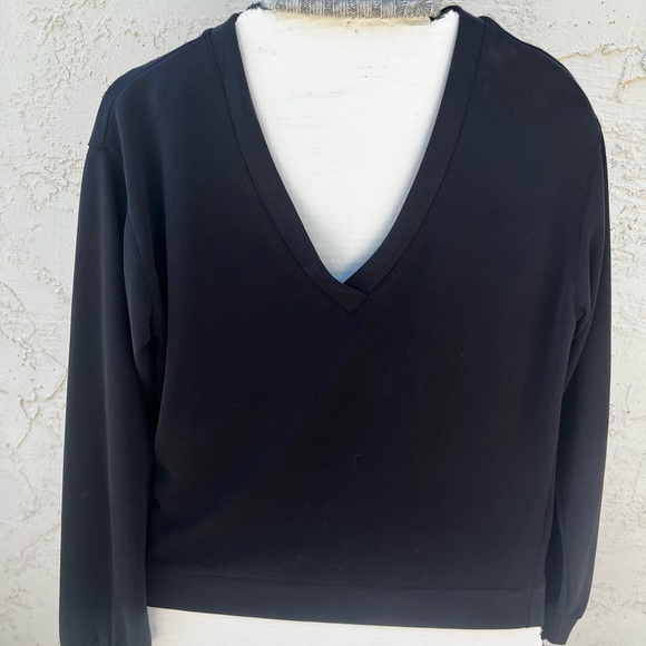 Athleta Black V-Neck Sweatshirt sku023 - Picture 1 of 9